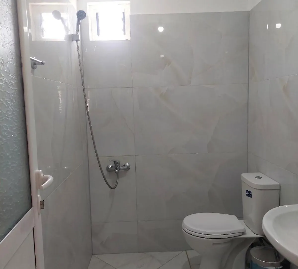 Antonio Rooms Qeparo Albanië