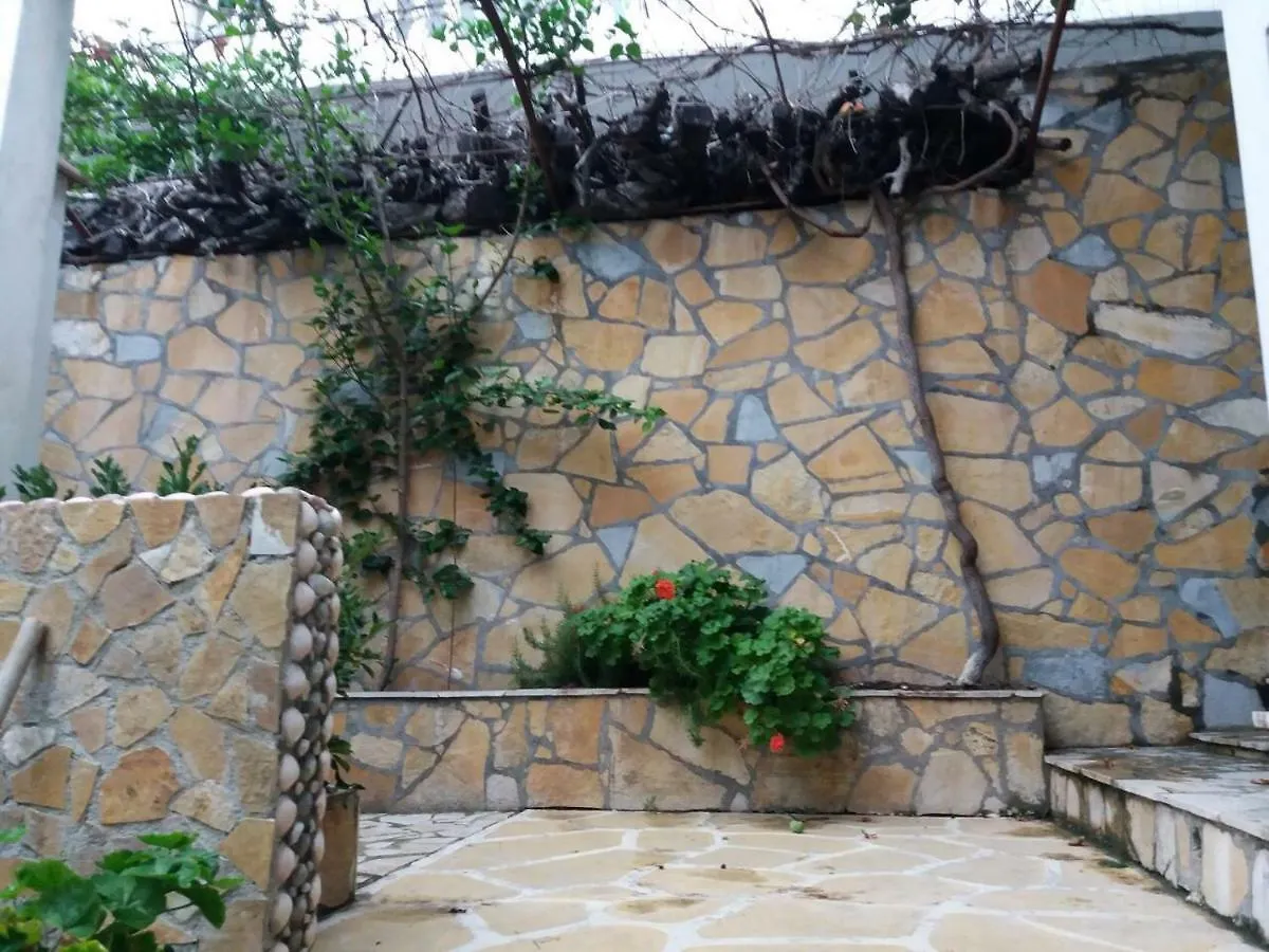 Affittacamere Antonio Rooms Qeparo